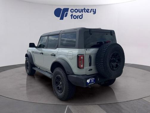 2024 Ford Bronco WILDTRAK