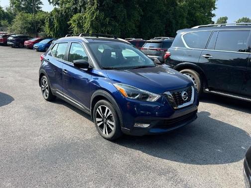 2019 Nissan Kicks SR