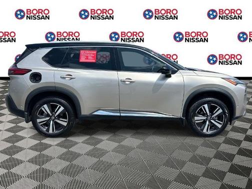 Brilliant Silver / Black 2021 Nissan Rogue Platinum