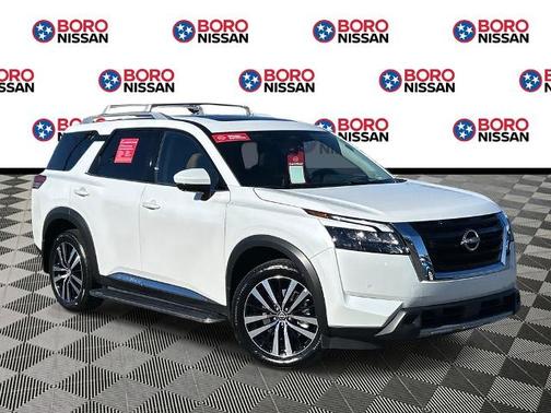 2025 Nissan Pathfinder Platinum