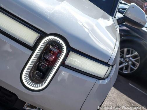 2022 Rivian R1T Adventure