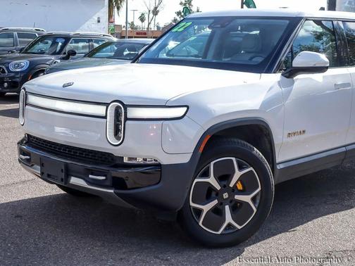 2022 Rivian R1T Adventure