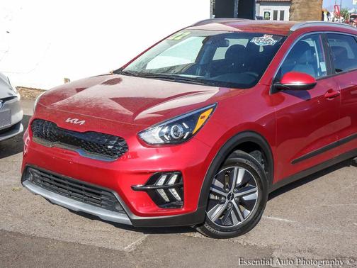2022 Kia Niro LXS