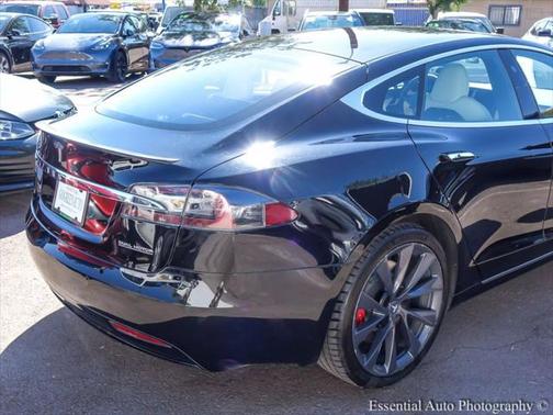 2020 Tesla Model S Performance