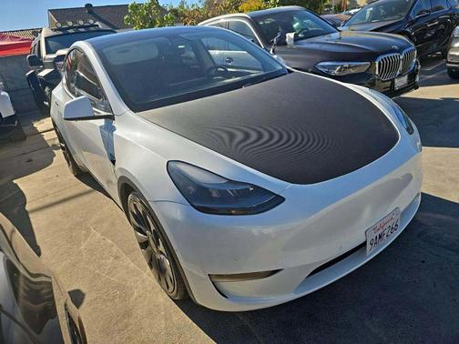 2022 Tesla Model Y Performance Dual Motor All-Wheel Drive