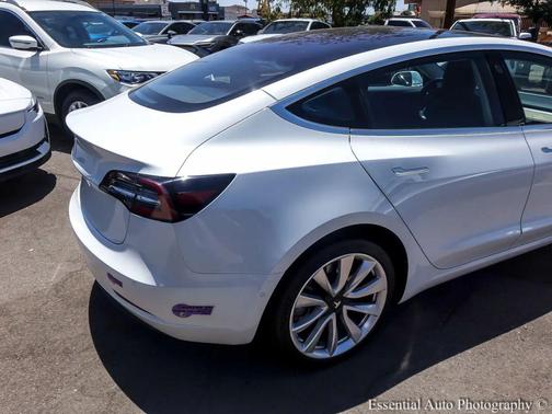 Pearl White Multi-Coat 2018 Tesla Model 3 Long Range