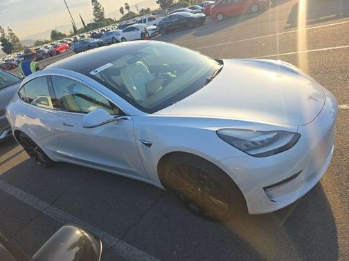 2020 Tesla Model 3 Performance