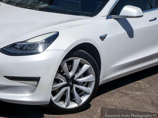 Pearl White Multi-Coat 2020 Tesla Model 3 Standard Range Plus