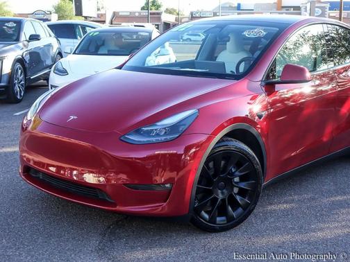 2022 Tesla Model Y Long Range Dual Motor All-Wheel Drive