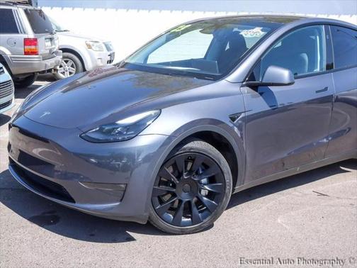 2023 Tesla Model Y Long Range Dual Motor All-Wheel Drive