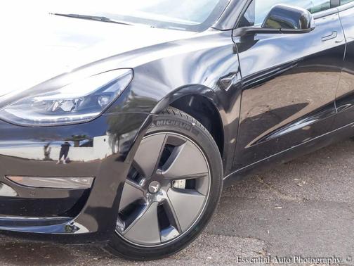 Solid Black 2022 Tesla Model 3 Standard Range