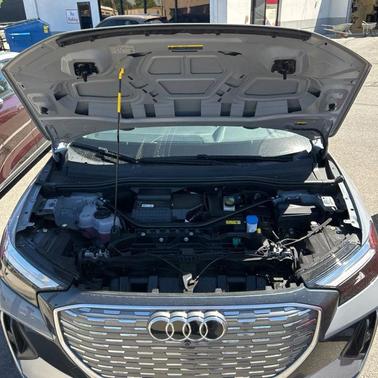Pebble Gray 2024 Audi Q4 e-tron Sportback Premium Plus 55 quattro