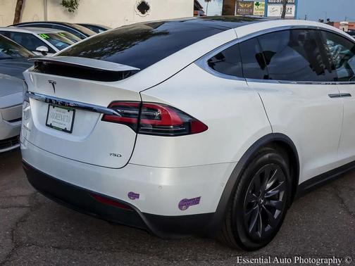 2018 Tesla Model X 75D