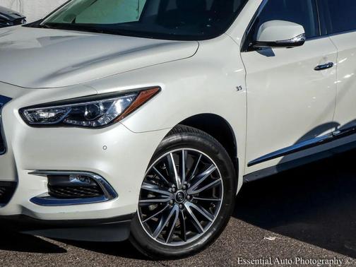 2018 INFINITI QX60 Base