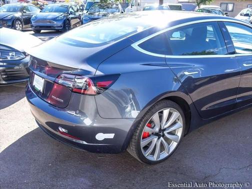 2018 Tesla Model 3 Performance