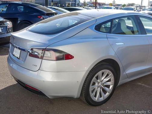 2018 Tesla Model S 75D