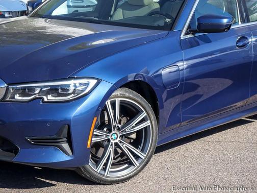 2021 BMW 330e Base