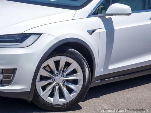 2020 Tesla Model X Long Range Plus Dual Motor All-Wheel Drive