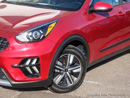 2022 Kia Niro LXS