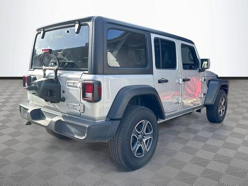 Silver Zynith Clearcoat 2022 Jeep Wrangler Unlimited Sport