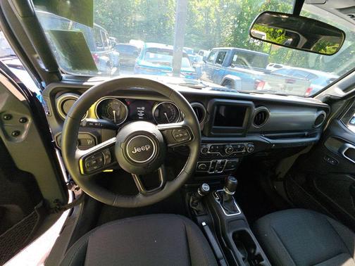 Gray Clearcoat 2023 Jeep Wrangler Willys