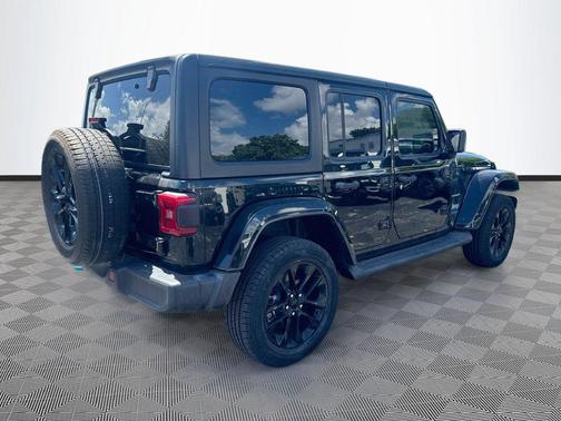 Black Clearcoat 2022 Jeep Wrangler Unlimited 4xe Sahara