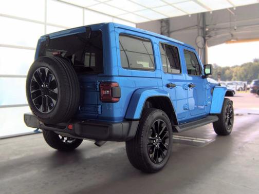 Hydro Blue Pearlcoat 2024 Jeep Wrangler 4xe Sahara