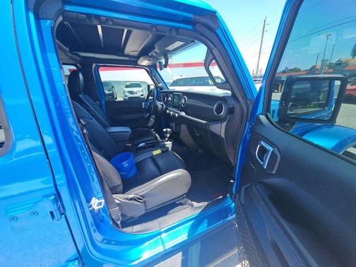 Hydro Blue Pearlcoat 2022 Jeep Wrangler Unlimited 4xe Sahara