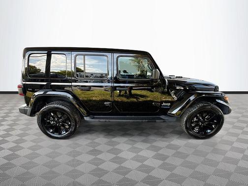 Black Clearcoat 2022 Jeep Wrangler Unlimited 4xe Sahara