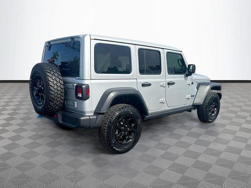Silver Zynith Clearcoat 2023 Jeep Wrangler 4xe Willys