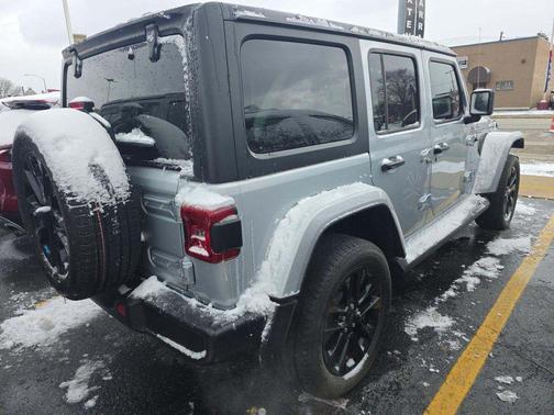 Silver Zynith Clearcoat 2023 Jeep Wrangler 4xe Sahara
