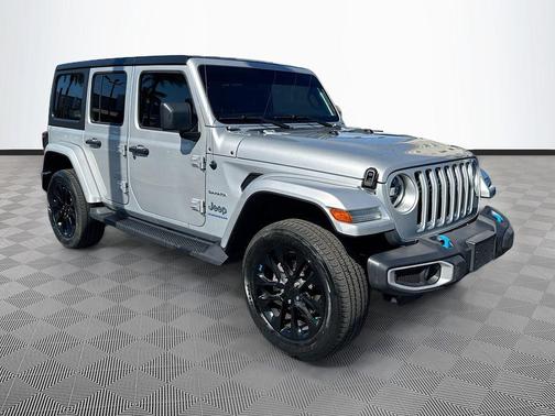 Silver Zynith Clearcoat 2023 Jeep Wrangler 4xe Sahara
