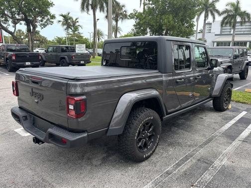 Granite Crystal Metallic Clearcoat 2022 Jeep Gladiator Willys 4x4