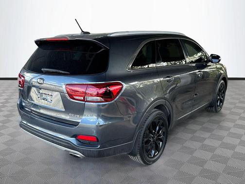 Grey 2020 Kia Sorento EX