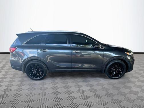 Grey 2020 Kia Sorento EX