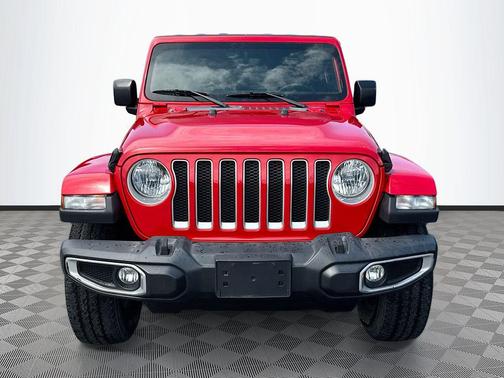 Firecracker Red Clearcoat 2022 Jeep Wrangler Unlimited Sahara