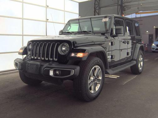 Black Clearcoat 2023 Jeep Wrangler 4-Door Sahara 4x4