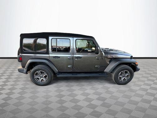 Granite Crystal Metallic Clearcoat 2022 Jeep Wrangler Unlimited Sport