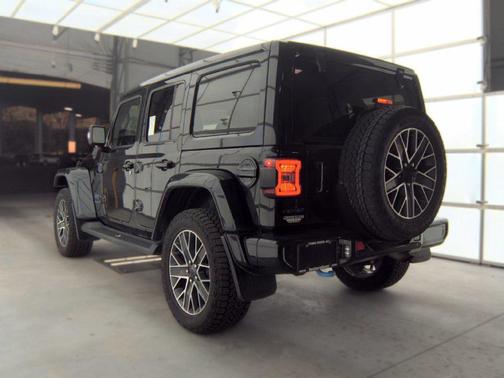 Black Clearcoat 2024 Jeep Wrangler 4xe High Altitude