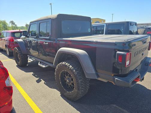 Black Clearcoat 2021 Jeep Gladiator Mojave 4x4