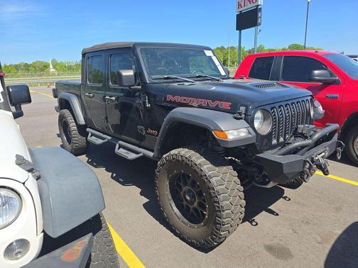 Black Clearcoat 2021 Jeep Gladiator Mojave 4x4