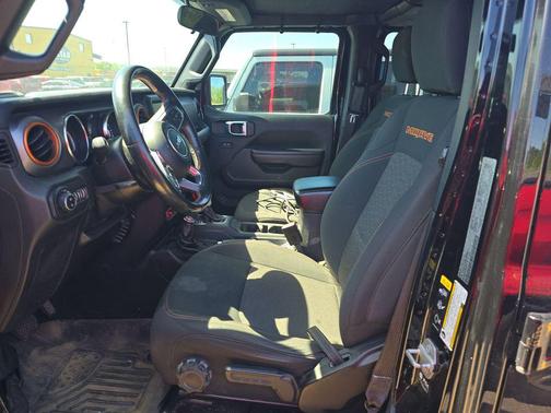 Black Clearcoat 2021 Jeep Gladiator Mojave 4x4