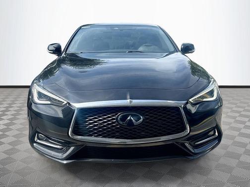Black Obsidian 2022 INFINITI Q60 LUXE