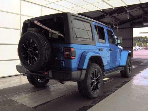 Hydro Blue Pearlcoat 2023 Jeep Wrangler 4xe Sahara