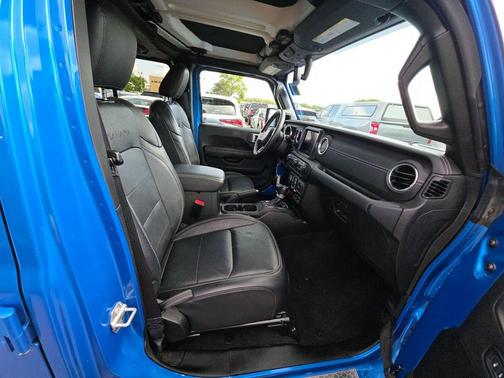 Hydro Blue Pearlcoat 2023 Jeep Wrangler 4xe Sahara
