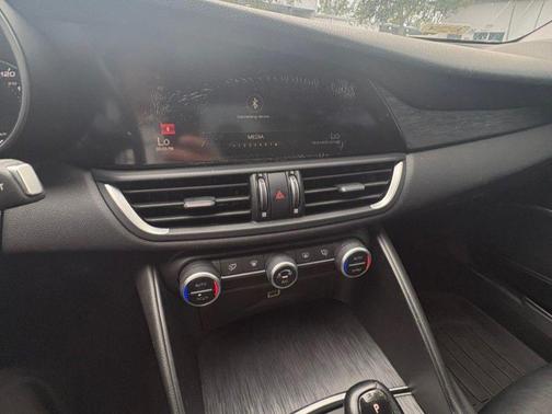 Charcoal 2019 Alfa Romeo Giulia Base