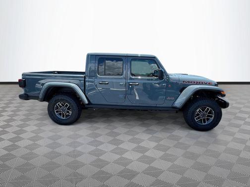 Anvil Clearcoat 2026 Jeep Gladiator Mojave 4x4