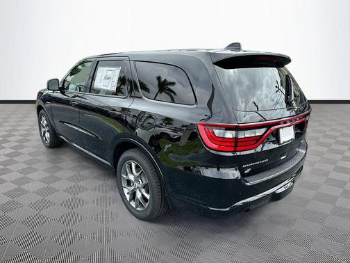 DB Black Clearcoat 2026 Dodge Durango GT HEMI V8 AWD