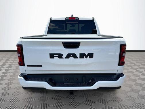 Bright White Clearcoat 2026 RAM 1500 Big Horn/Lone Star