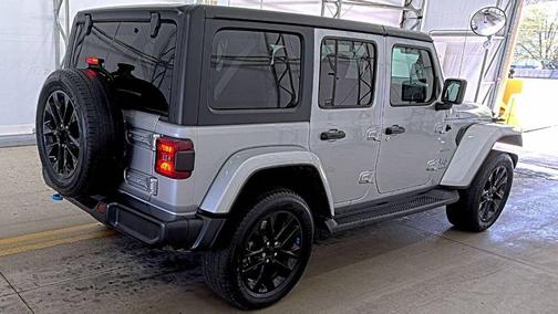 Silver Zynith Clearcoat 2023 Jeep Wrangler 4xe Sahara
